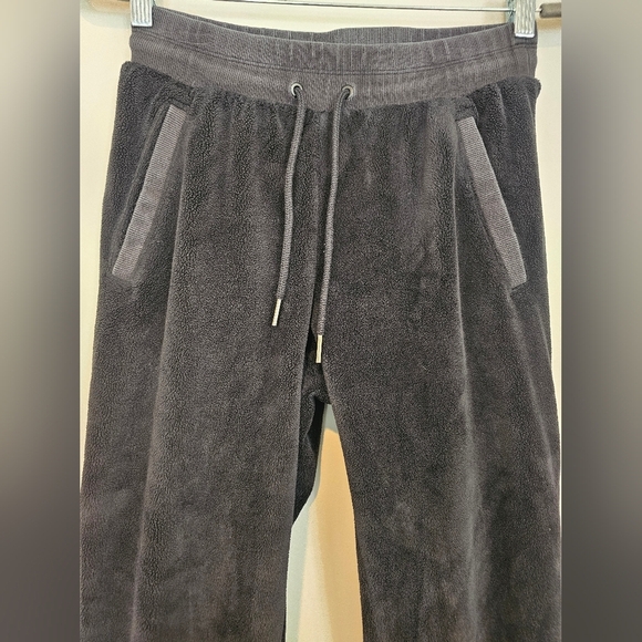 Athleta Size XS Recover Cozy Jogger Pull On Black Fleece w/ Pockets Super Warm! - Picture 3 of 10